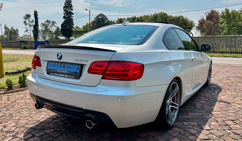 
								BMW 3 Series 335i Coupe M Sport full									