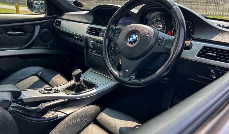 
								BMW 3 Series 335i Coupe M Sport full									