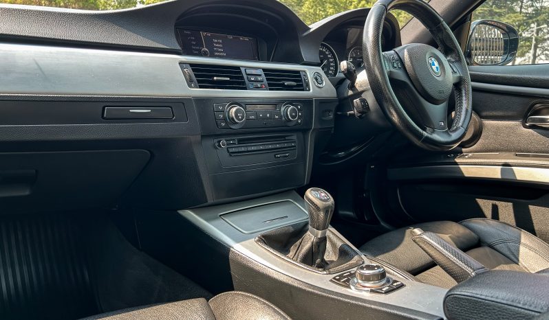 
								BMW 3 Series 335i Coupe M Sport full									