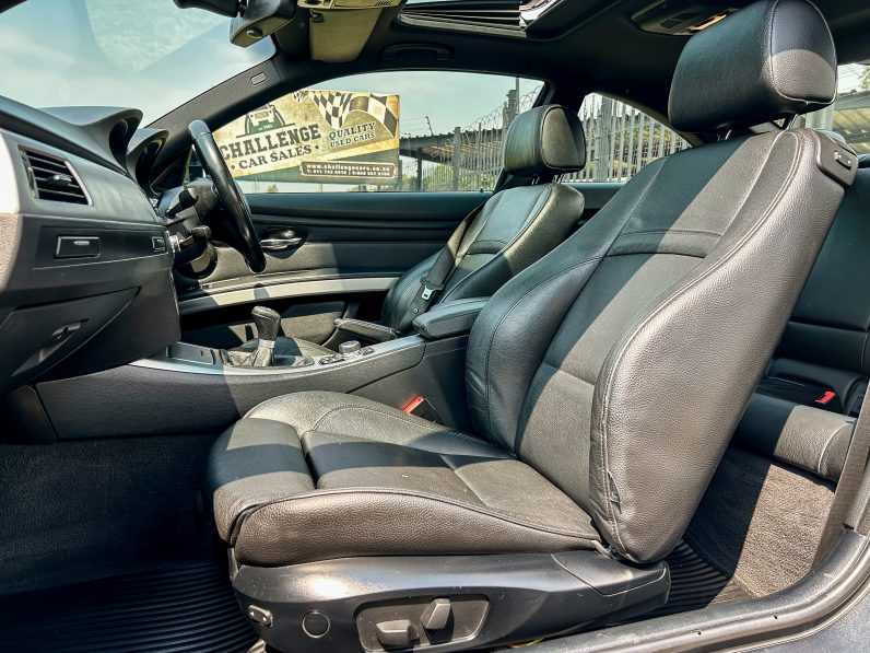 
								BMW 3 Series 335i Coupe M Sport full									