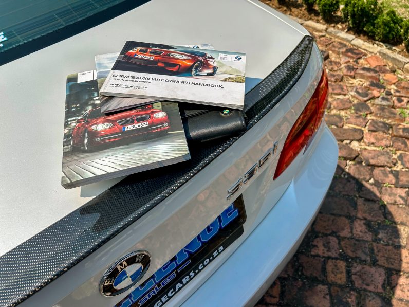 
								BMW 3 Series 335i Coupe M Sport full									