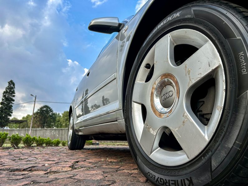 
								Audi A3 Sportback 2.0 Ambition full									
