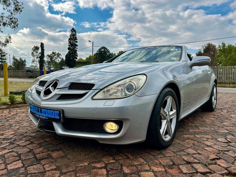 
								Mercedes-Benz SLK 200 Kompressor full									