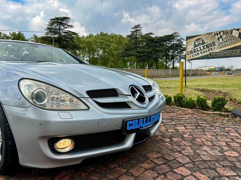 
								Mercedes-Benz SLK 200 Kompressor full									