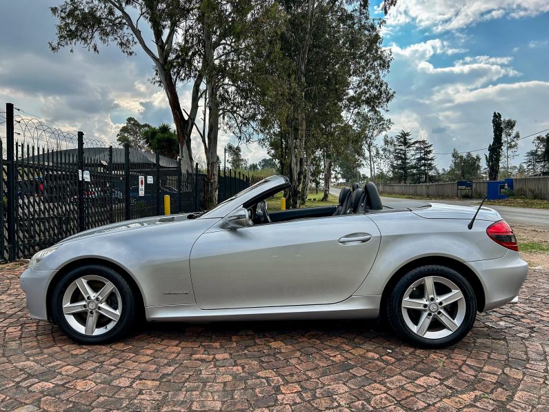 
								Mercedes-Benz SLK 200 Kompressor full									