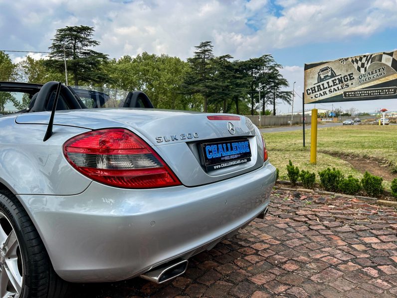 
								Mercedes-Benz SLK 200 Kompressor full									