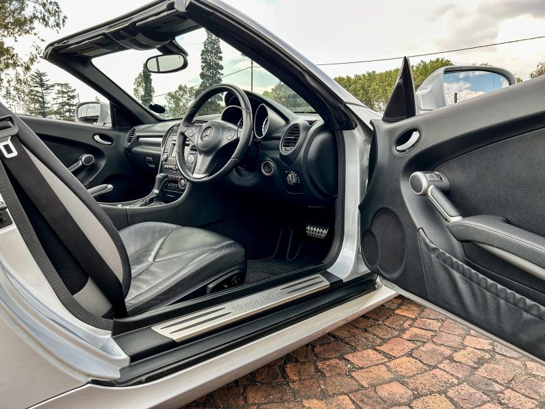 
								Mercedes-Benz SLK 200 Kompressor full									