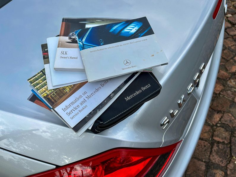 
								Mercedes-Benz SLK 200 Kompressor full									
