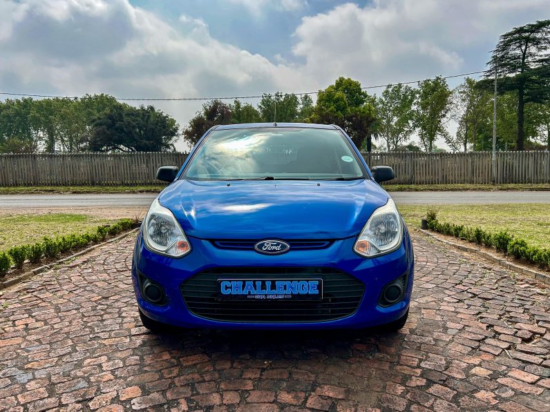 
								Ford Figo 1.4 Ambiente full									