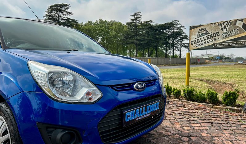 
								Ford Figo 1.4 Ambiente full									