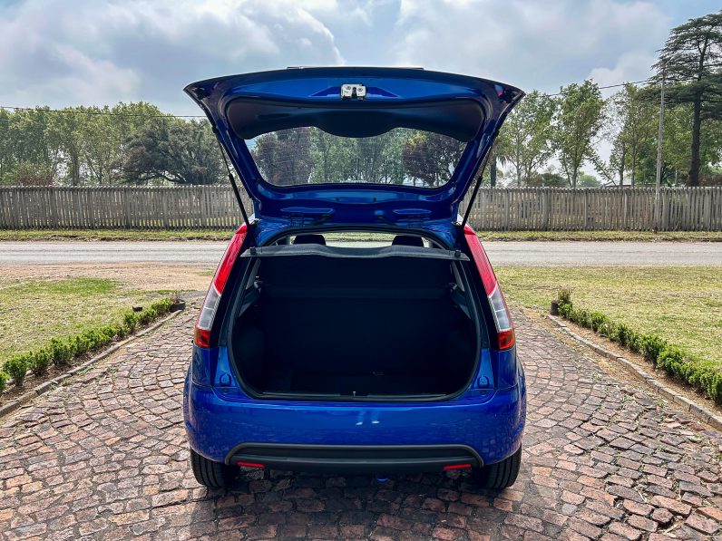 
								Ford Figo 1.4 Ambiente full									