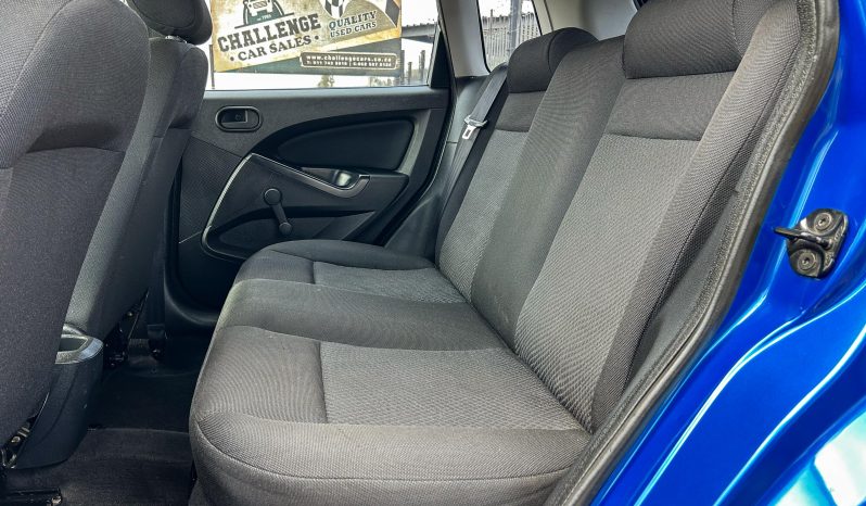 
								Ford Figo 1.4 Ambiente full									