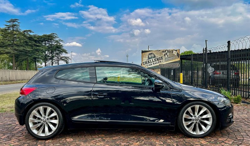 
								Volkswagen Scirocco 2.0 TSI Sportline full									