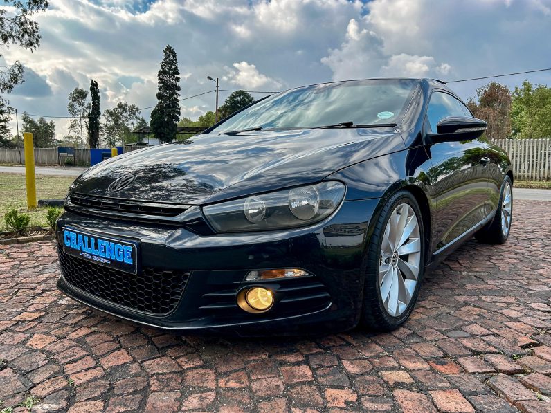 
								Volkswagen Scirocco 2.0 TSI Sportline full									