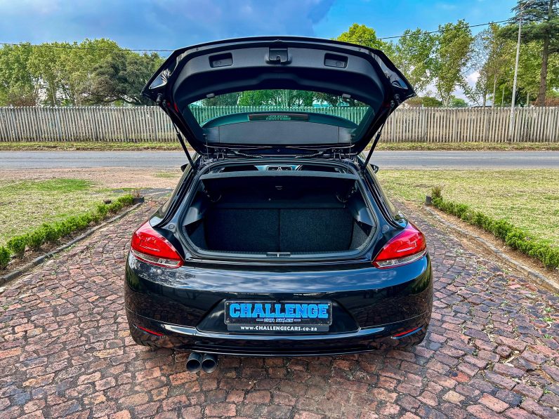 
								Volkswagen Scirocco 2.0 TSI Sportline full									
