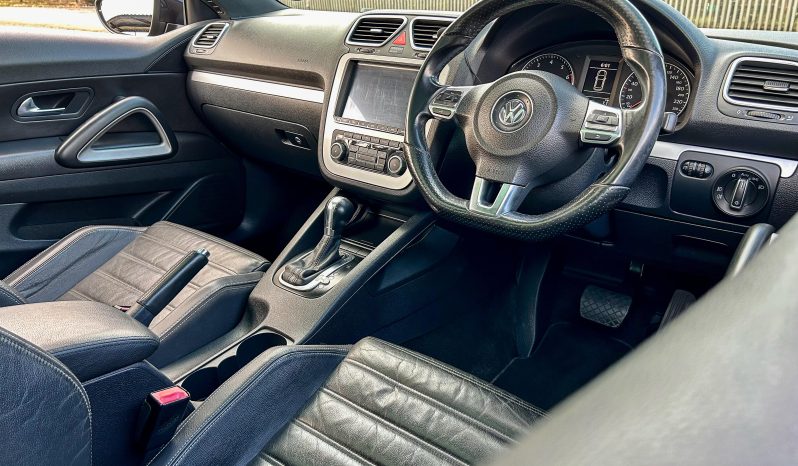 
								Volkswagen Scirocco 2.0 TSI Sportline full									
