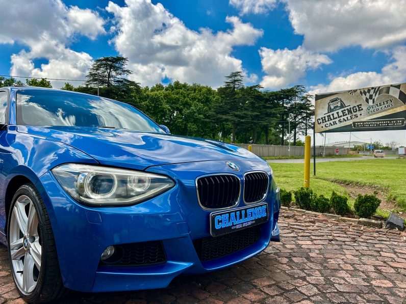 
								BMW 118i M Sport full									