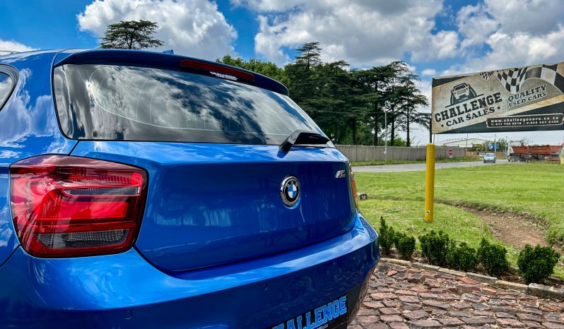 
								BMW 118i M Sport full									