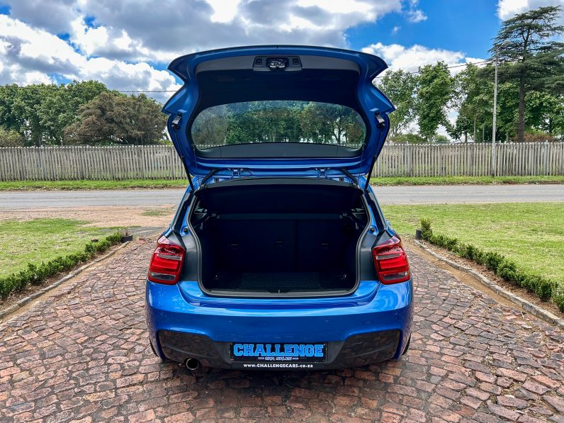 
								BMW 118i M Sport full									
