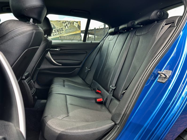 
								BMW 118i M Sport full									