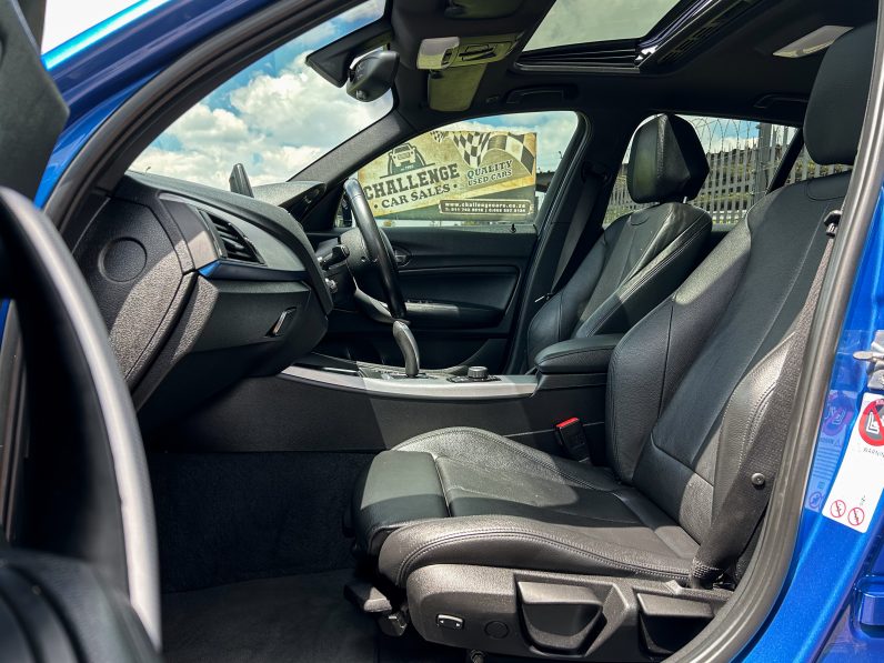 
								BMW 118i M Sport full									