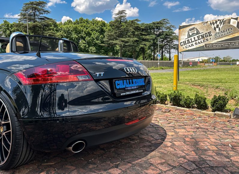 
								Audi TT Roadster 3.2 quattro full									