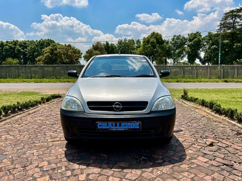 
								Opel Corsa Utility 1.4i full									