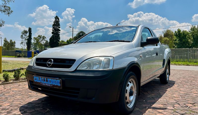 
								Opel Corsa Utility 1.4i full									