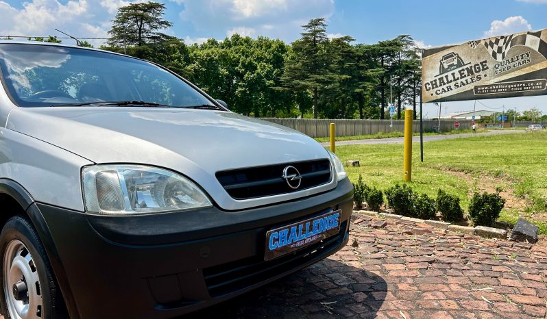 
								Opel Corsa Utility 1.4i full									