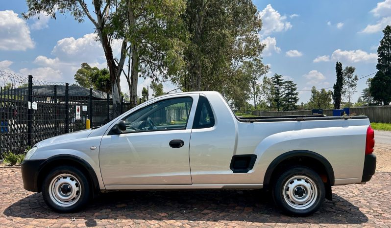 
								Opel Corsa Utility 1.4i full									