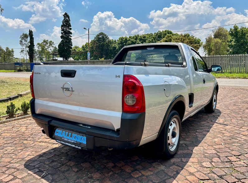 
								Opel Corsa Utility 1.4i full									