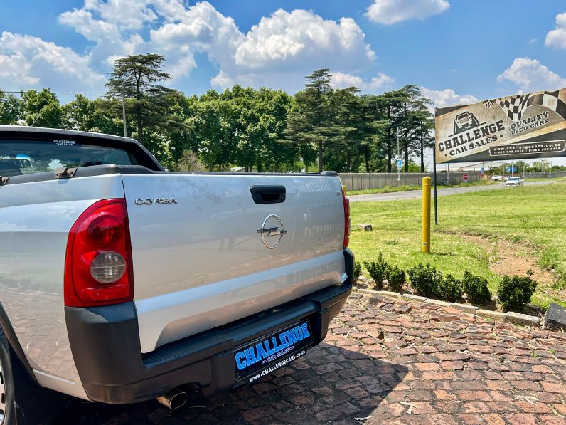 
								Opel Corsa Utility 1.4i full									