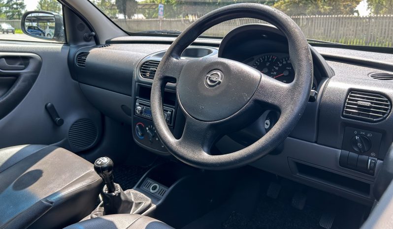 
								Opel Corsa Utility 1.4i full									