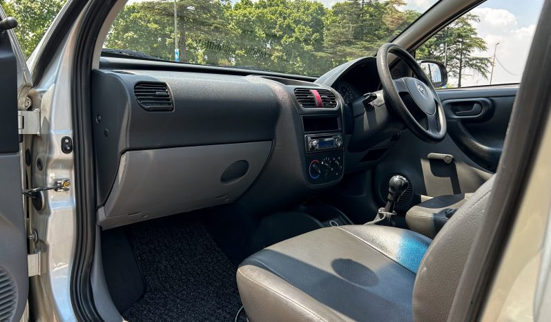 
								Opel Corsa Utility 1.4i full									